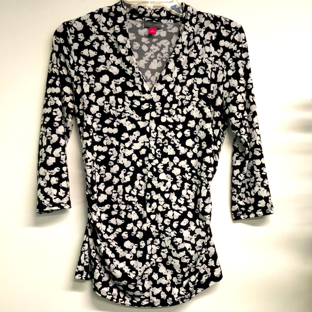 Vince Camuto Top